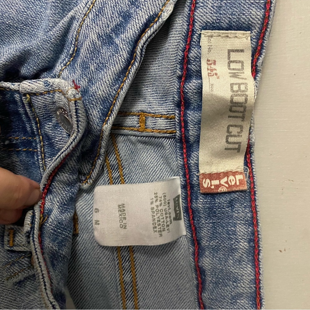 Levi’s low boot cut women shorts 545 size 6 - Picture 4 of 7